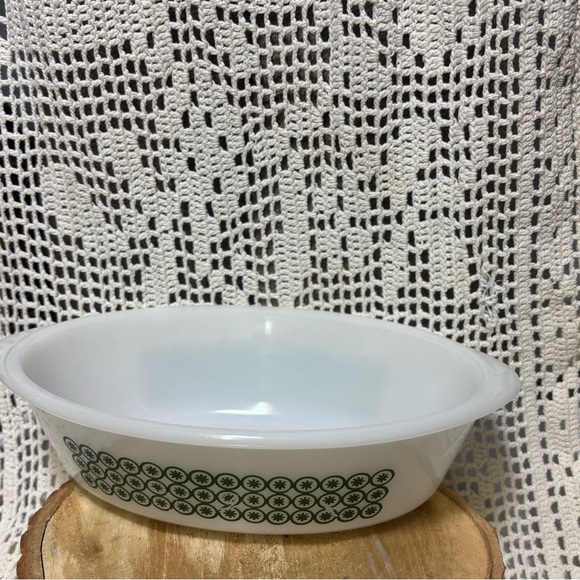 Vintage “Glassbake #235” 1 qt. Oval MCM Green Patterned Glass Dish/Bow/ - Picture 5 of 10